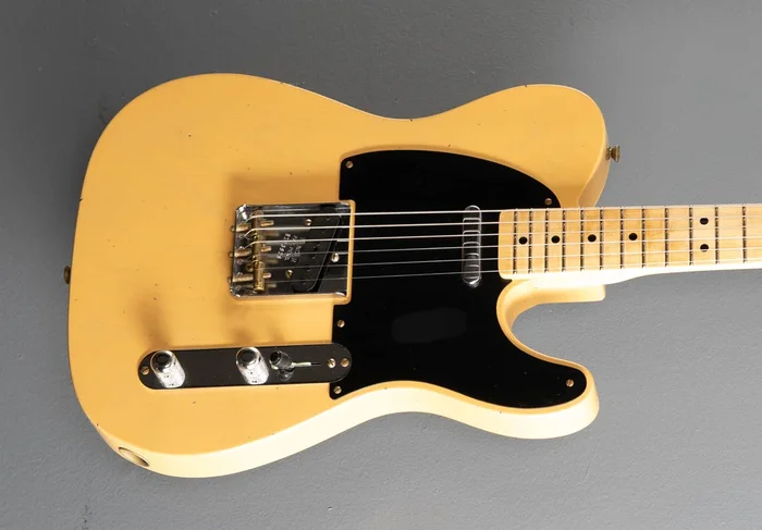 1952 Journeyman Relic Telecaster – Nocaster Blonde
