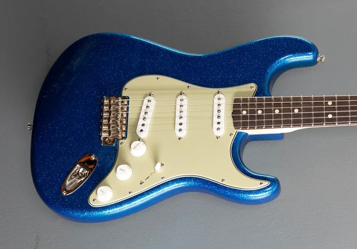 1963 NOS Stratocaster – Blue Sparkle