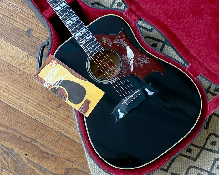 1977 Gibson Dove Custom – Ebony w/ OHSC & Paperwork ?️