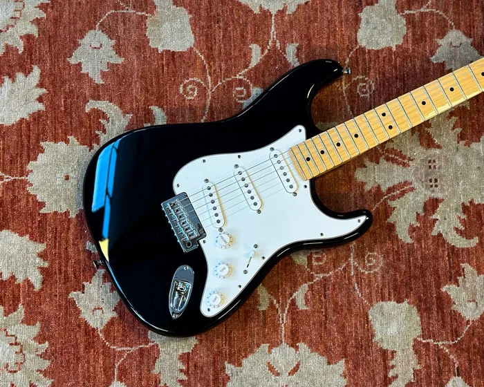 2011 Fender American Standard Stratocaster – Black with Maple Neck w/ Original Hard Shell Case, Strap & Case Candy