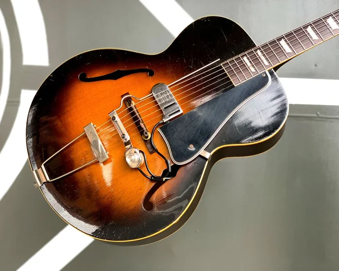 ’52 Gibson L-50 w/ DeArmond pickup