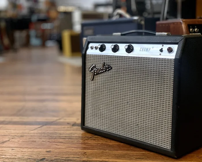 ’76 Fender Champ – Silverface