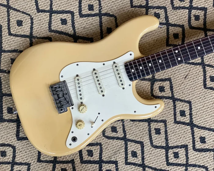 ’83 Fender 2-Knob Stratocaster – Dan Smith Era ??