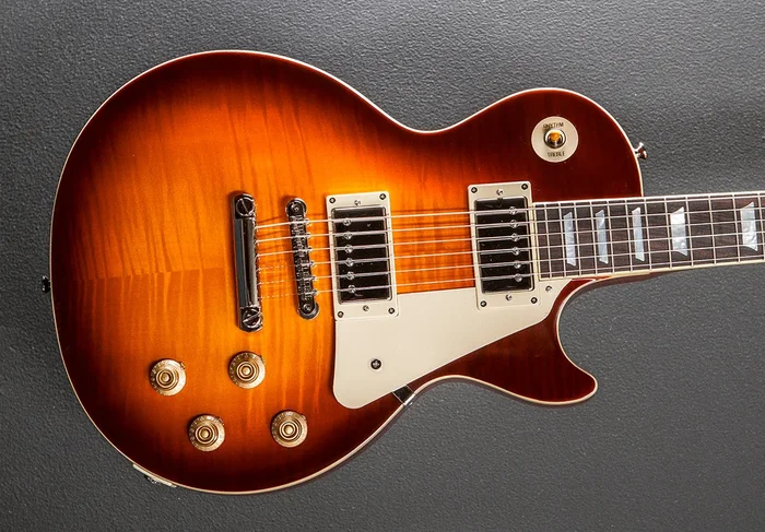 “Inspired by Gibson Custom” 1959 Les Paul Standard Reissue Deep – Cherry Sunburst