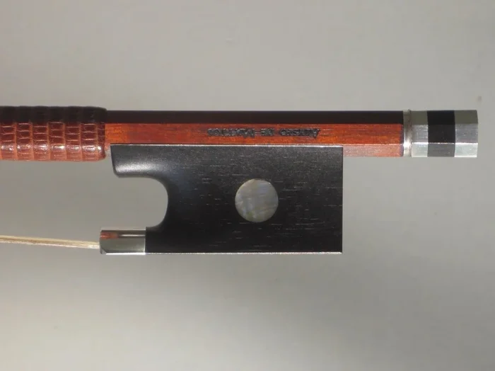 Alysio de Mattos violin bow, pernambuco/silver, Rio/Paris, 62.3g