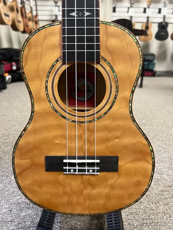 Amahi C-02T Camphor Burl Tenor Ukulele w/Case