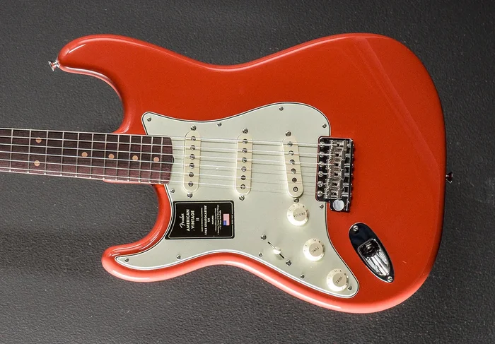 American Vintage II 1961 Stratocaster Left Hand – Fiesta Red