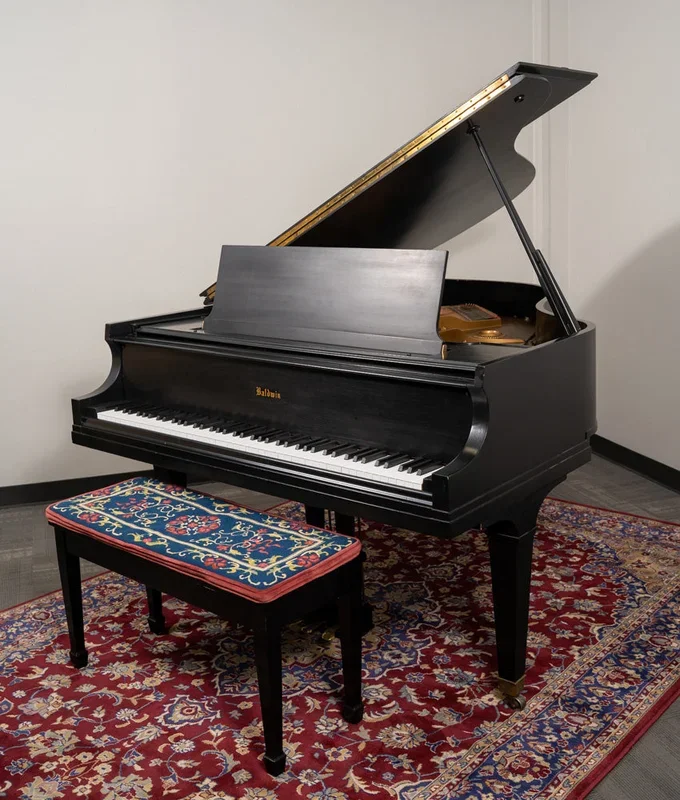 Baldwin 5’8″ Model R Grand Piano | Satin Ebony | SN: 140887 | Used