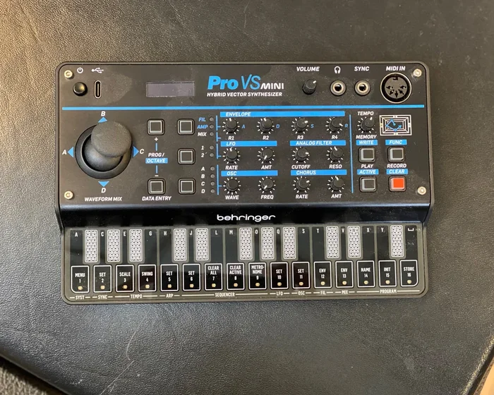 Behringer Pro VS Mini