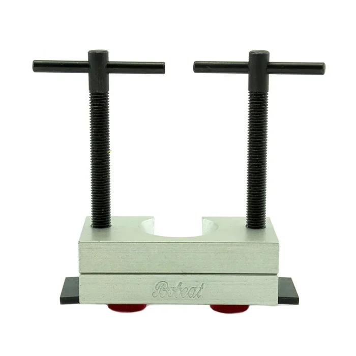 Bobcat Mouthpiece Puller