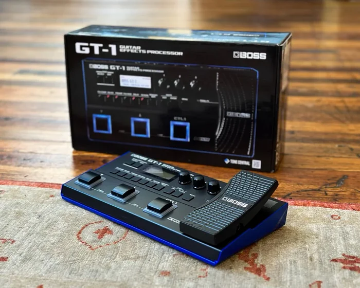 BOSS GT-1 Guitar Effects Processor