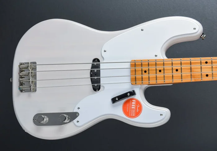 Classic Vibe 50’s Precision Bass – White Blonde