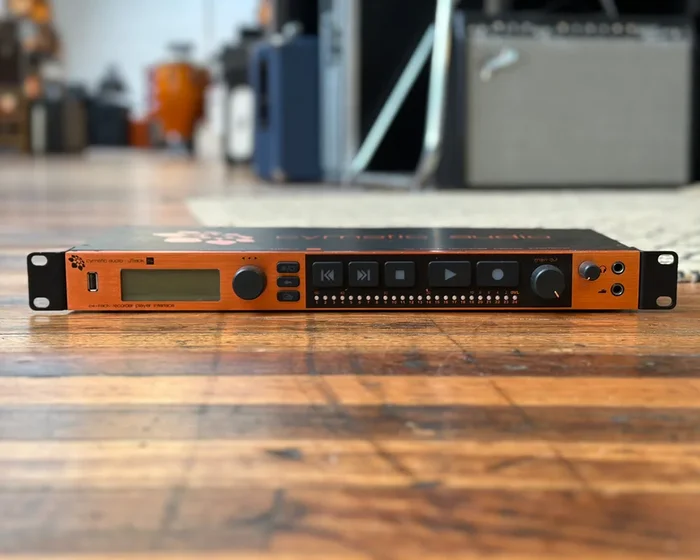 Cymatic Audio uTrack 24 Track Recorder Player Interface