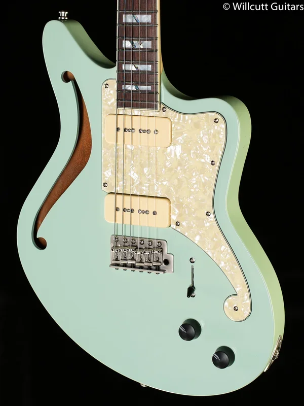 D’Angelico Deluxe Bedford SH LE Sage