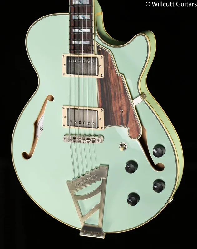 D’Angelico Deluxe SS Limited Edition Sage