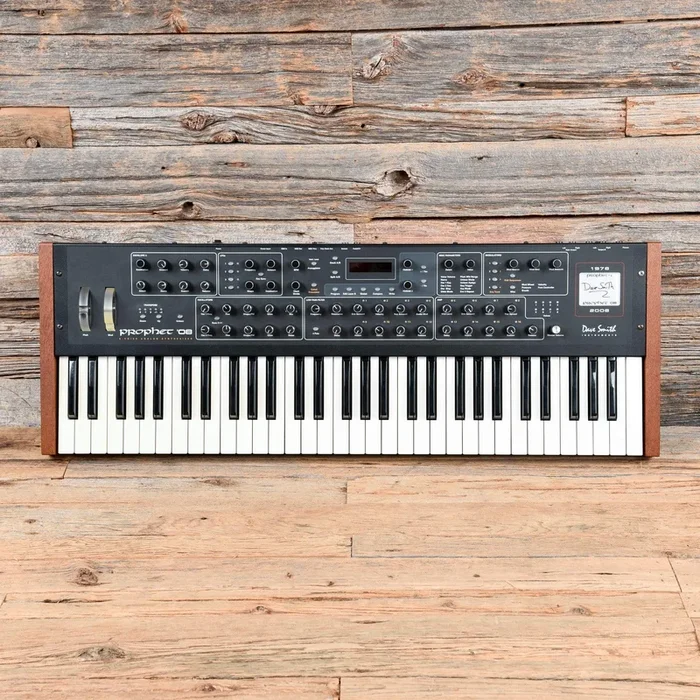 Dave Smith Instruments Prophet 08