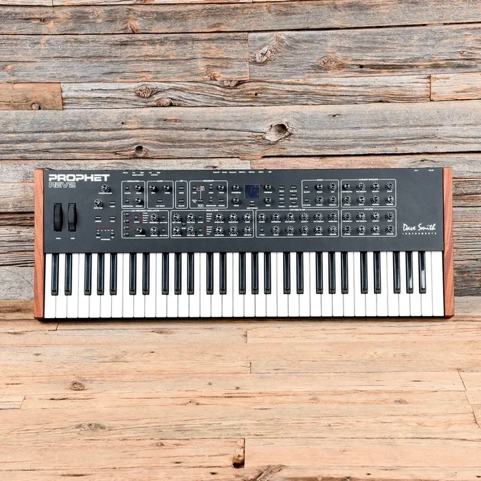 Dave Smith Instruments Prophet Rev2 16-Voice Keyboard Synthesizer