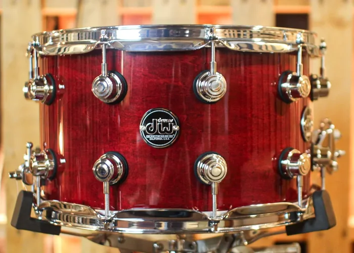 DW Performance Cherry Stain Snare Drum – 8×14
