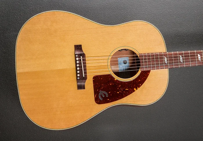 Epiphone Texan (USA Collection) – Antique Natural