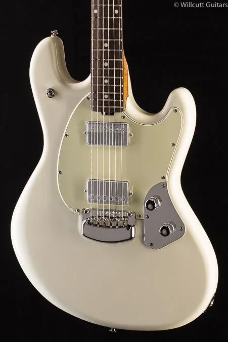 Ernie Ball Music Man Stingray RS HH Ivory White (057)