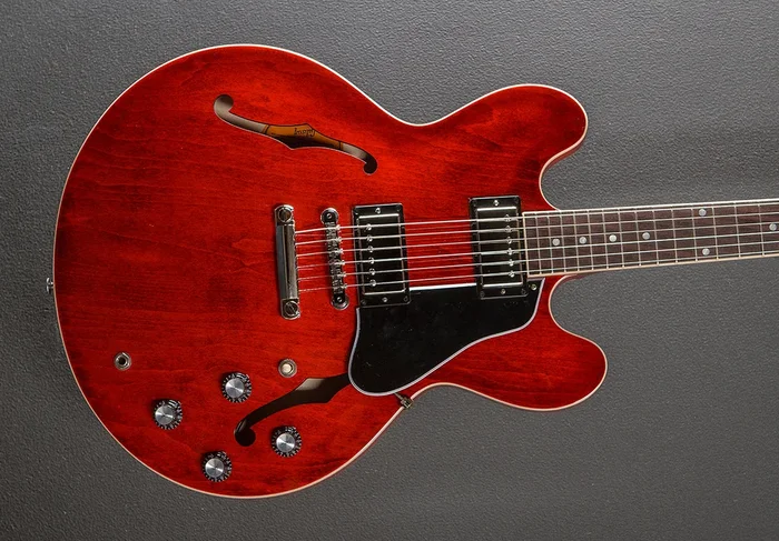 ES-335 – Sixties Cherry
