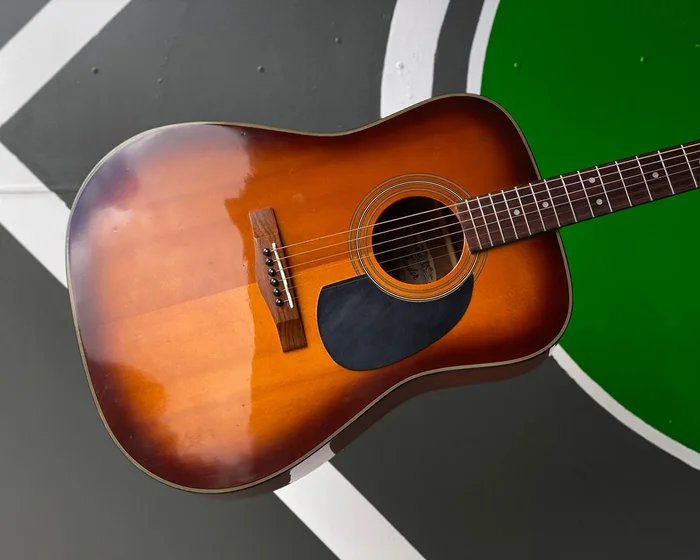 Fender AG21 TS Dreadnought – MIK