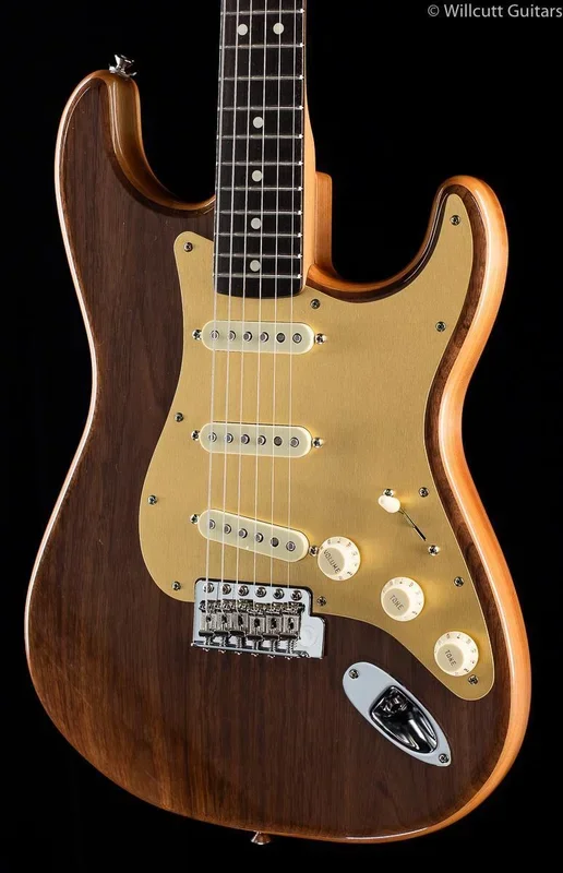 Fender American Custom Ltd. Walnut Roasted Stratocaster (902)