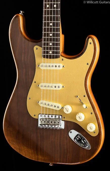 Fender American Custom Ltd. Walnut Roasted Stratocaster (936)