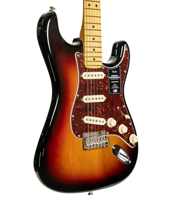 Fender American Professional II Stratocaster, Maple Fingerboard – 3-Color Sunburst