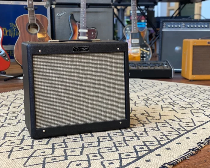Fender Blues Junior IV – Black w/ Cover & Manual