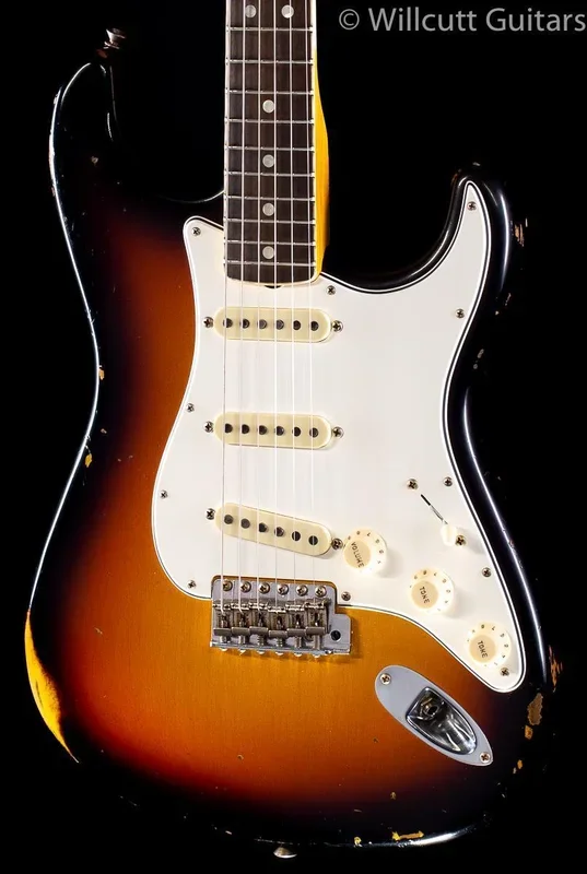 Fender Custom Shop 2019 ’67 Stratocaster Relic Faded 3-Color Sunburst