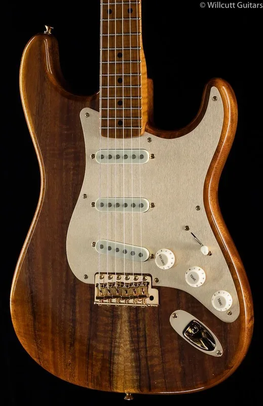 Fender Custom Shop 50th Anniversary Willcutt Artisan Strat Koa