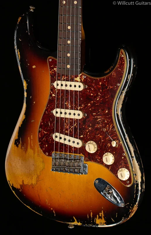 Fender Custom Shop LTD ’62 Stratocaster Super Heavy Relic Faded Aged 3-Tone Sunburst