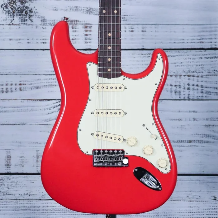 Fender Limited Edition American Vintage II ’61 Strat | Fiesta Red