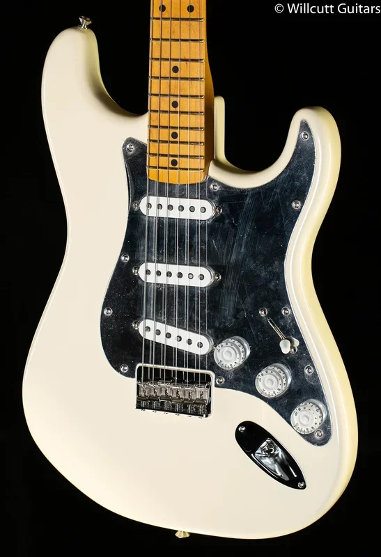 Fender Nile Rodgers Hitmaker Stratocaster Maple Fingerboard Olympic White (643)