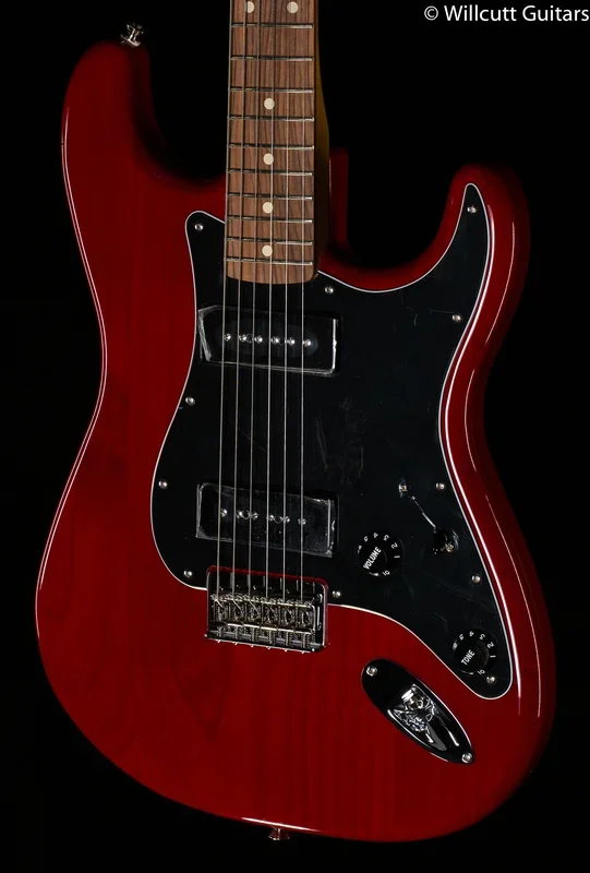 Fender Noventa Stratocaster Pau Ferro Fingerboard Crimson Red Transparent