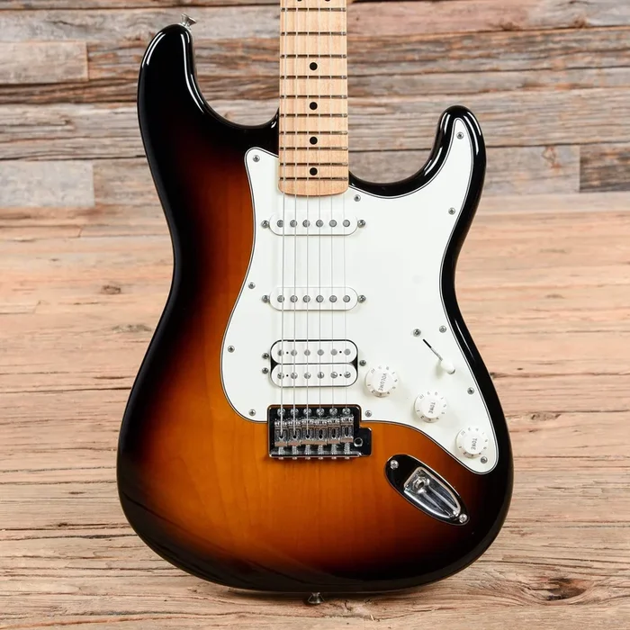 Fender Standard Stratocaster HSS Sunburst 2014