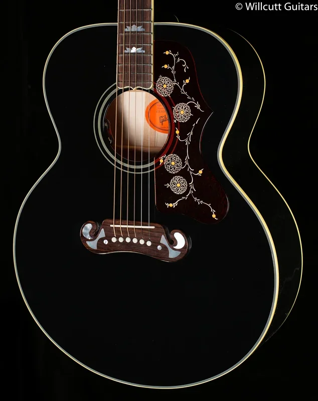 Gibson Elvis SJ-200 (006)