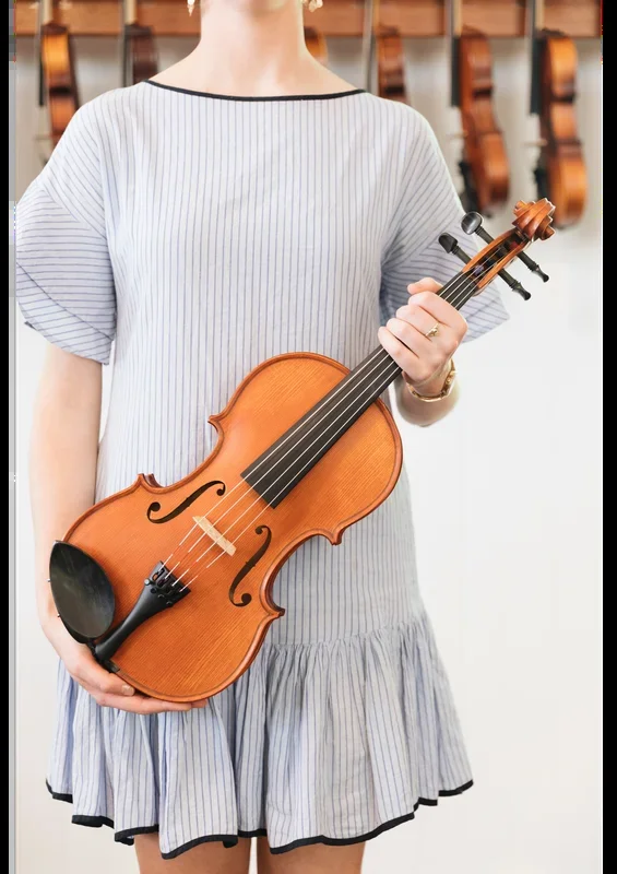 Gliga II Viola Outfit with Antique Varnish 13″