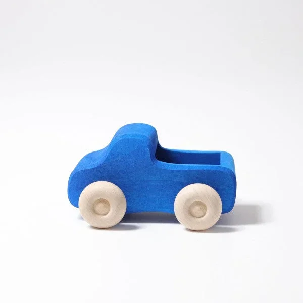 Grimm’s small blue truck
