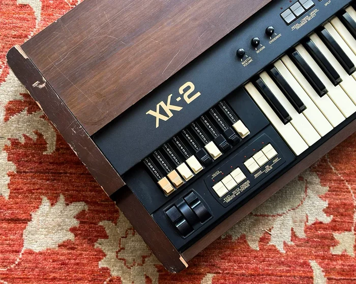 Hammond XK-2 – 100V XK-2 61-Key Portable Organ with Drawbars – 100V