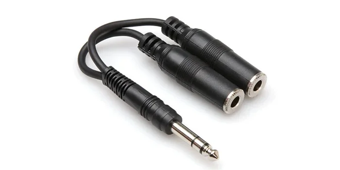 Hosa YPP-118 Y Cable 1/4″” TRS to 1/4″” TRS Female