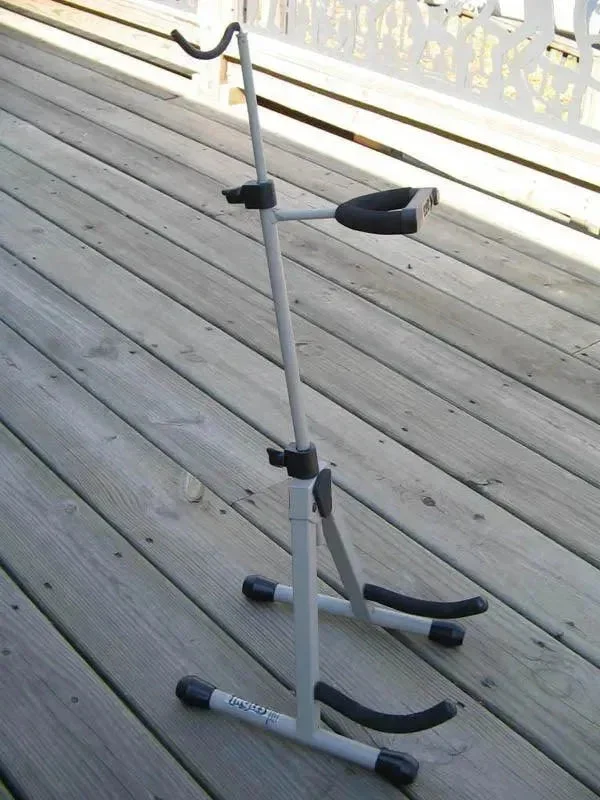Ingles violin stand