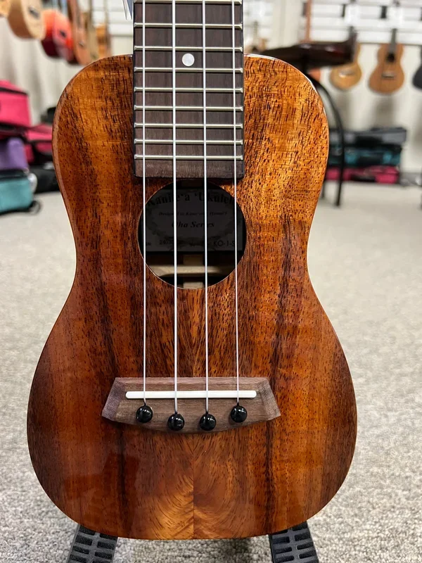 Kanile’a KO-1-S Oha Koa Soprano Ukulele w/Case