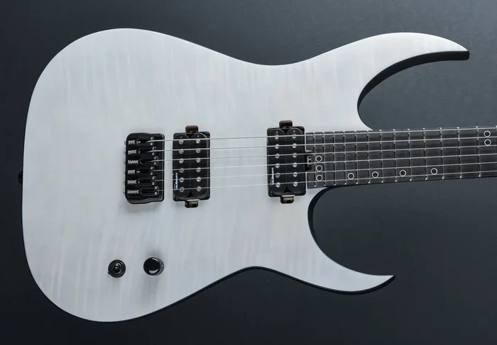 Keith Merrow KM-6 MK-III Legacy – Transparent White Satin