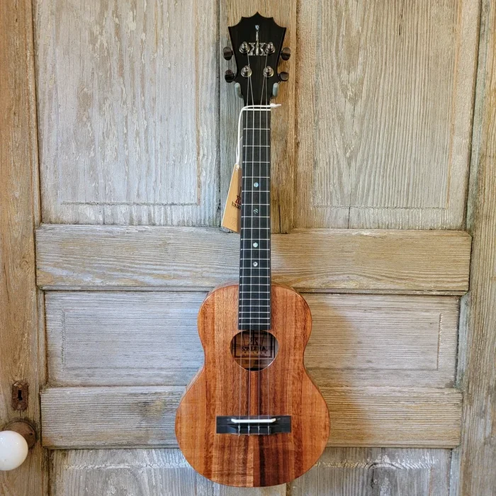KoAloha Tenor Slimline All Solid Koa KTM-S00 Gloss Ukulele w/ Thinline Hard Case h830