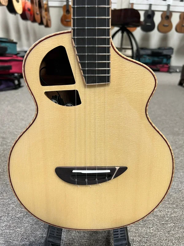 L Luthier Koa S EQ Solid Spruce/Koa Electric Tenor Ukulele w/Case