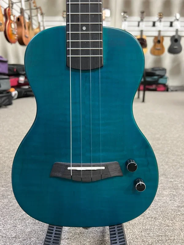 Makaio MSET-30BL Solid Body Electric Tenor Ukulele w/Case – Transparent Blue