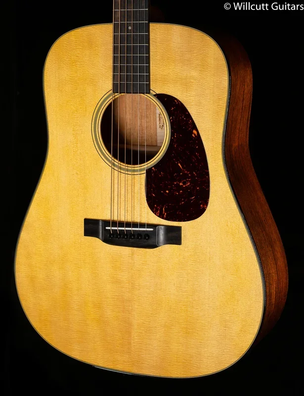 Martin D-18 (716)
