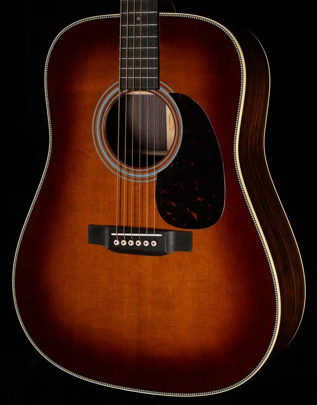 Martin HD-28 Ambertone (092)